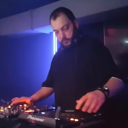 Dj Tall